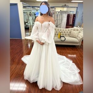 Martina Liana Wedding Dress Size 12 Style #1497